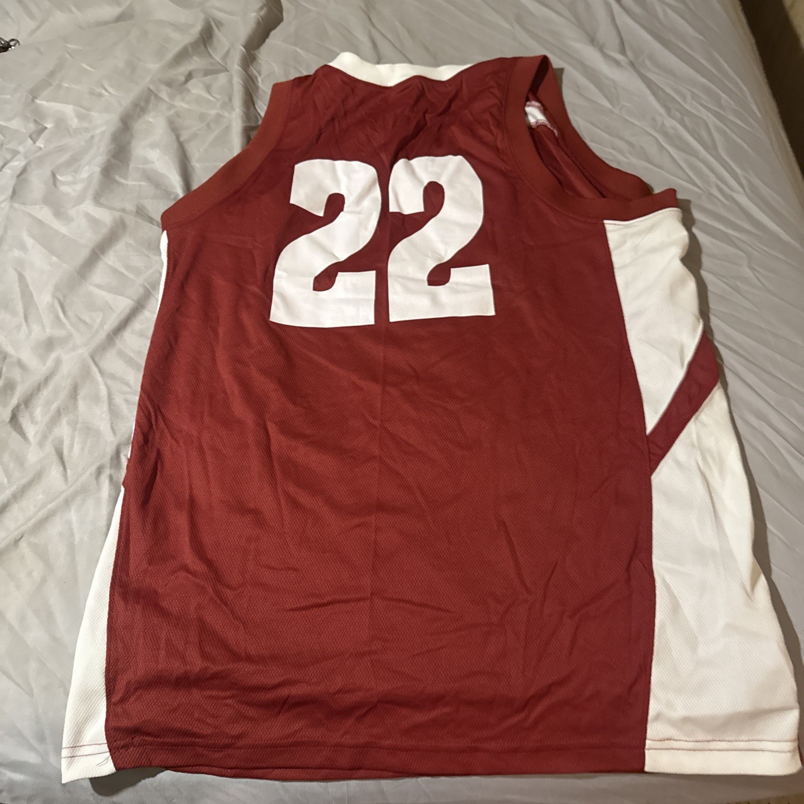 Vintage Nike Alabama Crimson Tide Basketball Jersey #22 Red Men’s Size Medium gallery