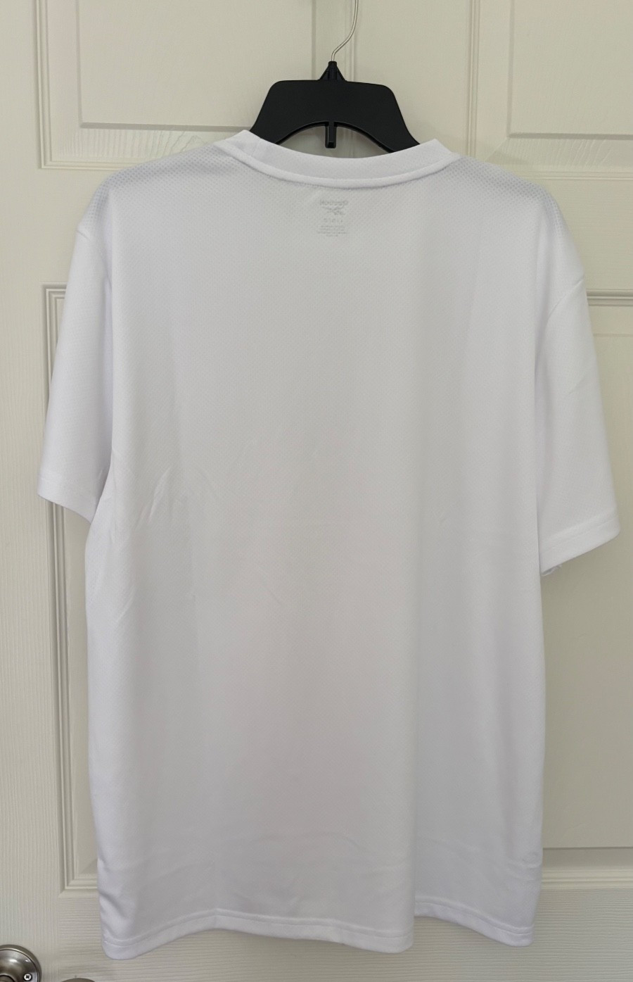 NEW $25 Reebok VECTOR POSEIDON Short Sleeve Crewneck Shirt White Size Large gallery
