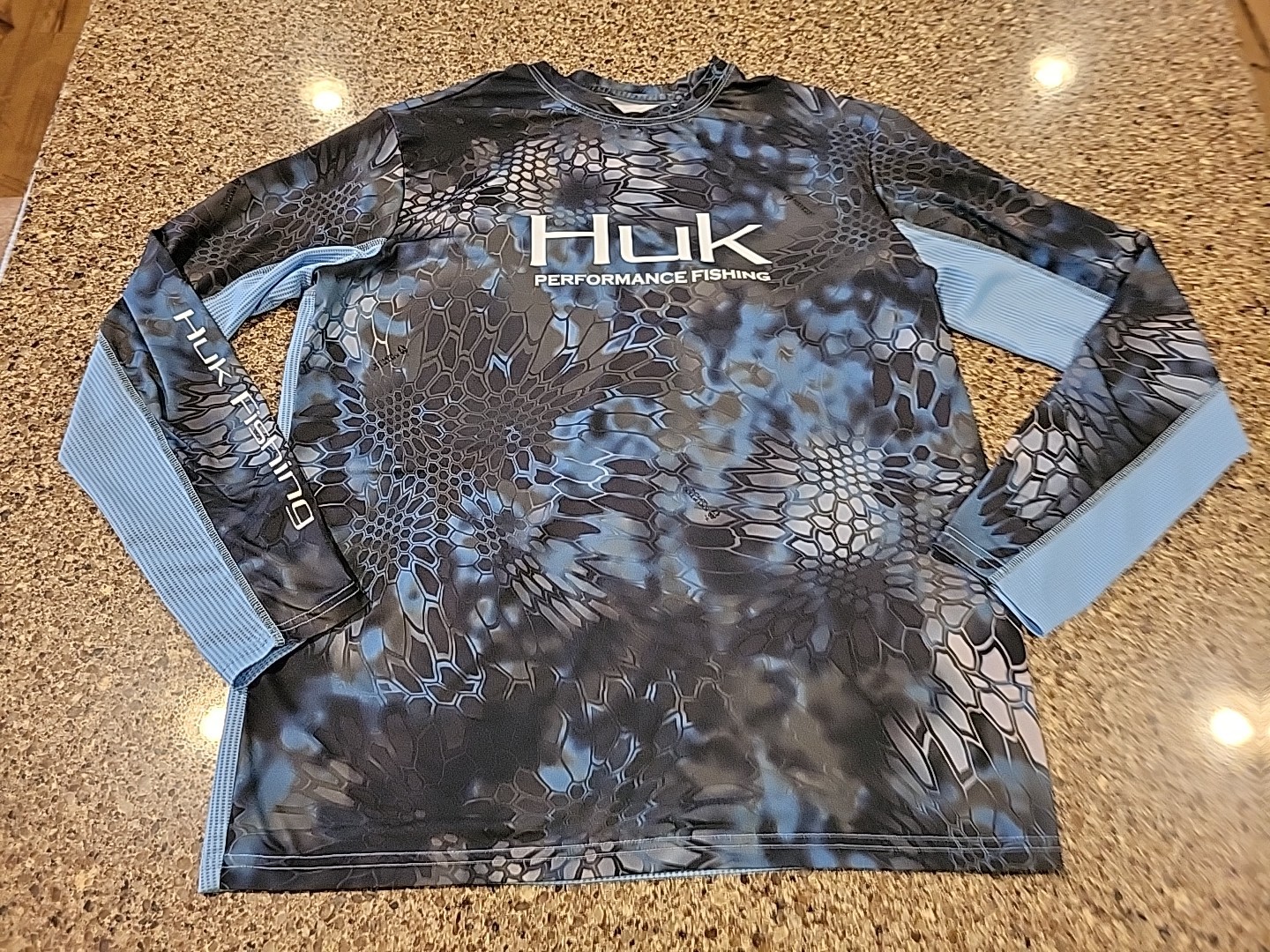 Huk Performance Fishing Shirt Long Sleeve Blue Mens Medium Two Tone gallery