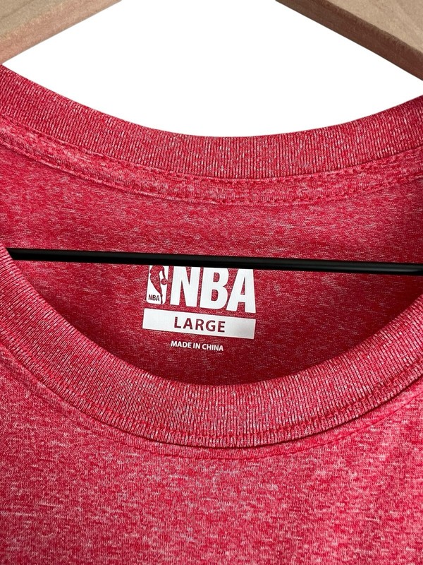 NBA T Shirt Men’s Athletic Short Sleeve Large Red gallery