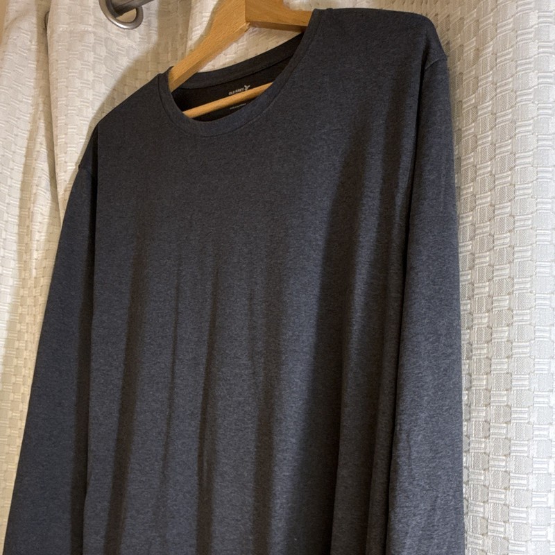 Old Navy Active Go-Fresh Men's 2XL Gray Crew Neck Long Sleeve Sports T-Shirt gallery