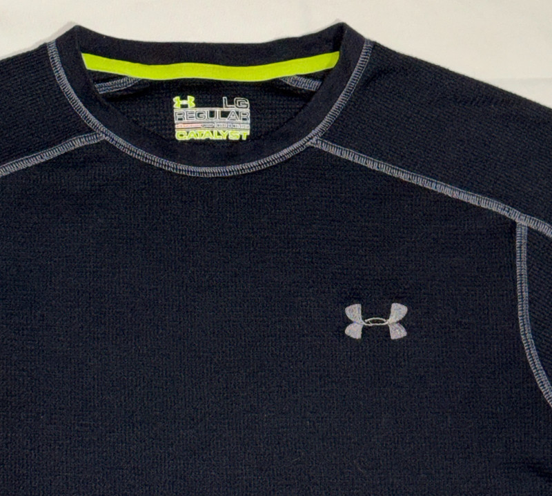 Under Armour All Season Gear Mens L Base Layer Thermal Waffle Catalyst Shirt gallery