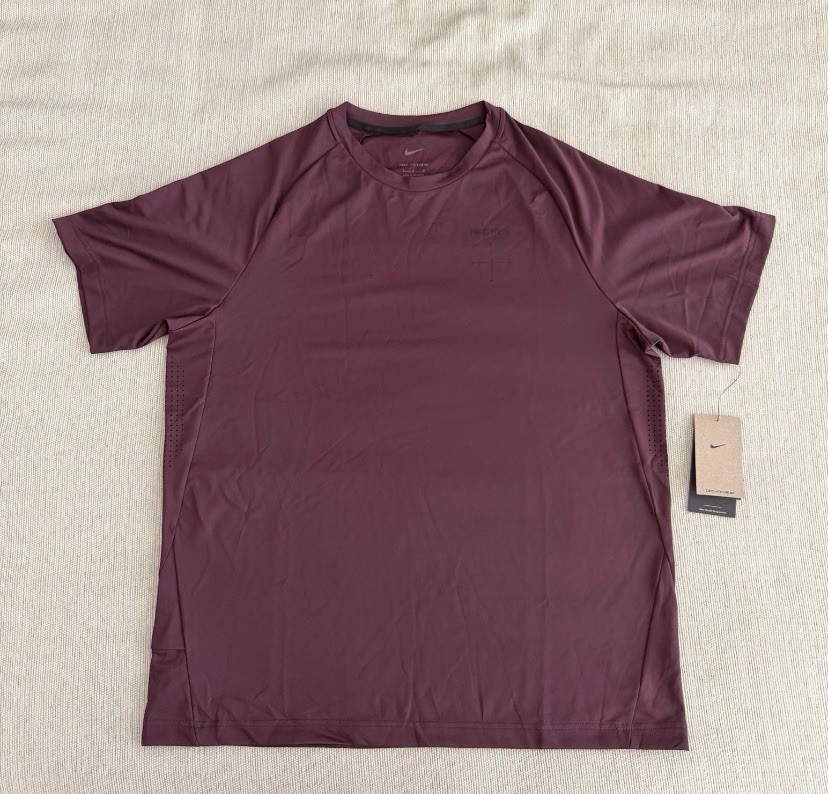 Nike Men’s Size Small APS Dri-FIT ADV Short-Sleeve Versatile Top FN3008-652 gallery
