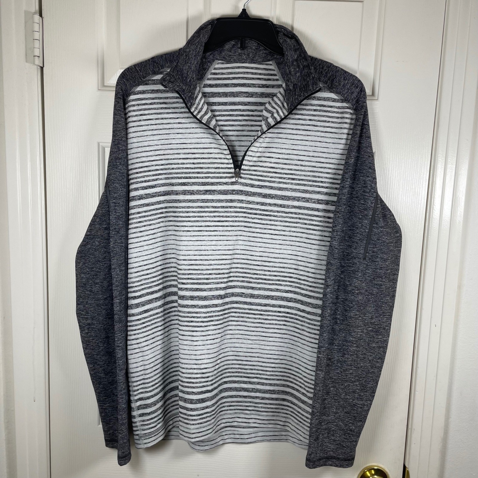Lululemon Surge Warm 1/2 Zip Pullover Mens Grey White Striped XL Wicking Stretch gallery