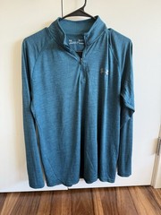 Under Armor Men’s Lightweight Long Sleeve Quarter Zip Size Medium Blue