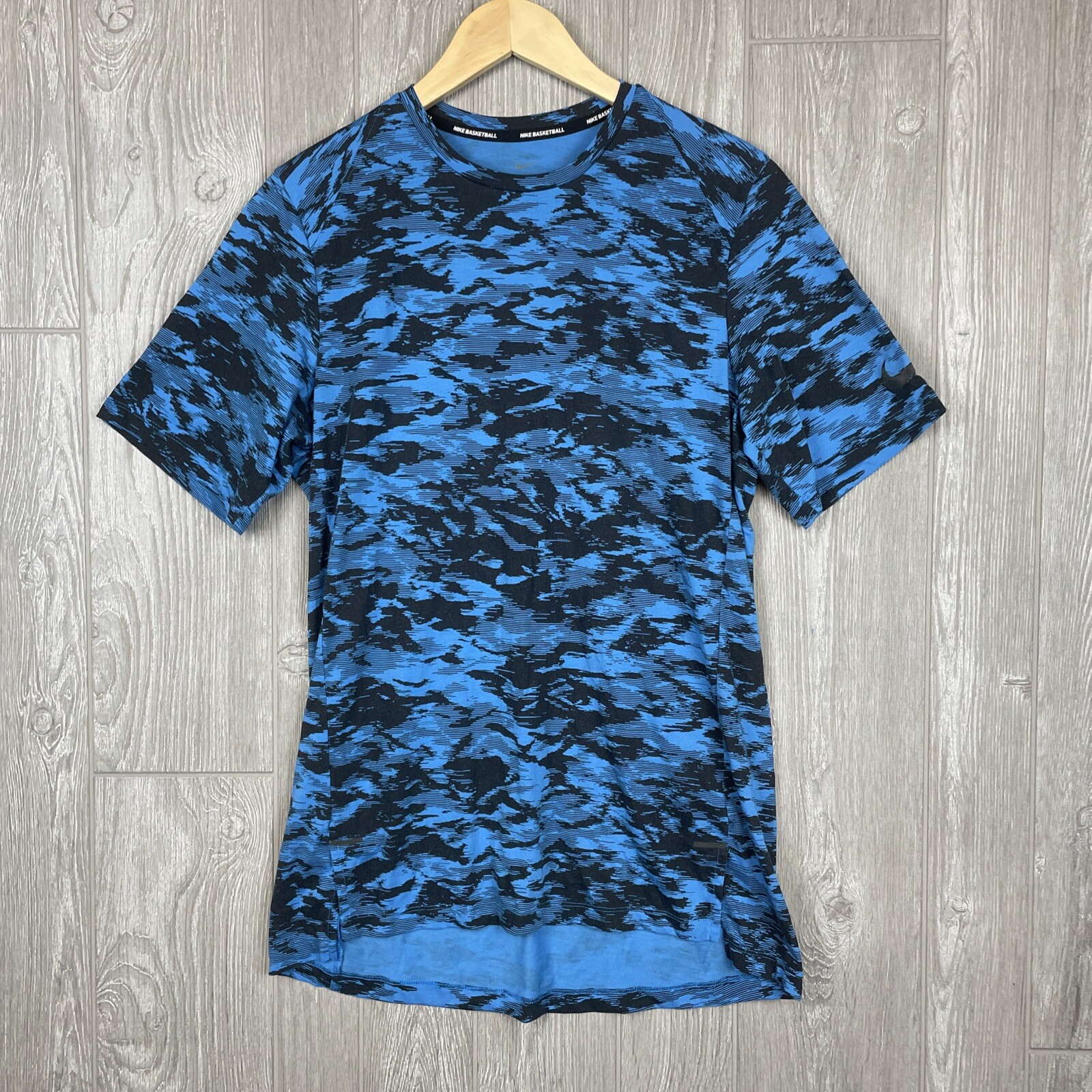 Nike Top Men Medium Basketball Athletic Blue Pattern Tee T-Shirt Athletic Sport gallery