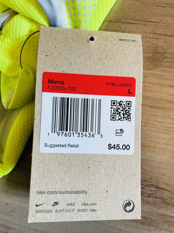 Nike Academy Dri-Fit Futbol Soccer Jersey Top Shirt Volt FZ0505-702 Men's L NWT gallery