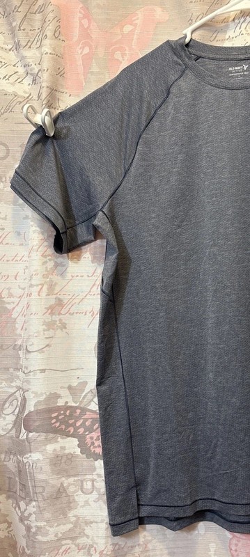 OLD NAVY Active Men’s Large Go Fresh Performance Vent Blue/Gray T Shirt NWT gallery