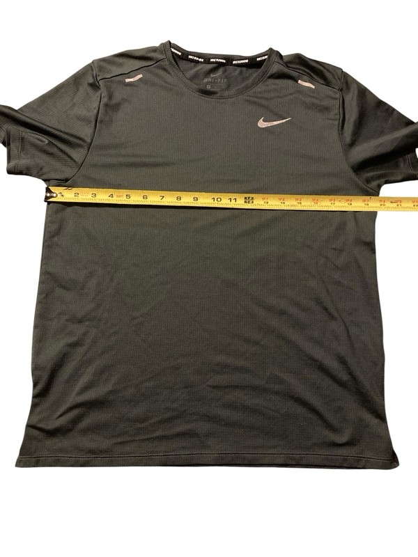 Nike Dri-Fit Running Elevate Dark Gray Standard Fit Men's Reflective T-shirt M gallery