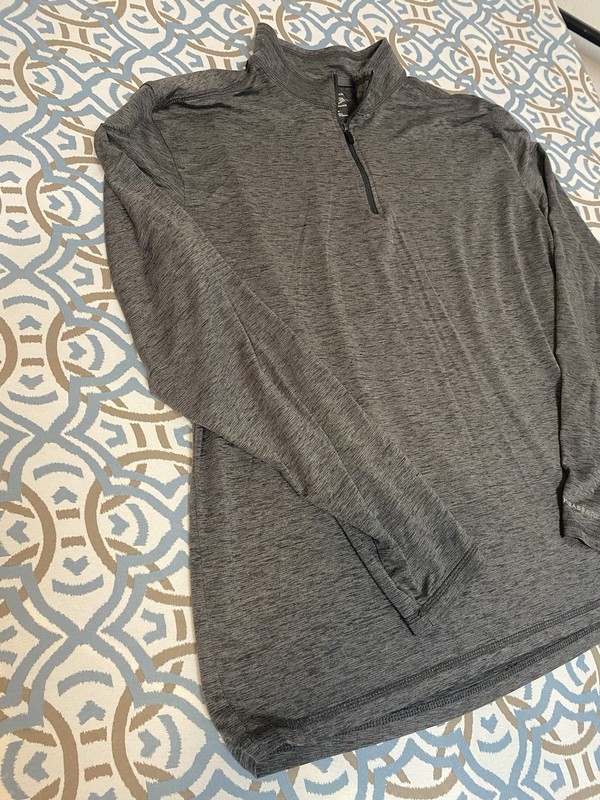 G.H. Bass & Co. Men’s XL Gray Solid 1/4 Zip Mock Neck Long Sleeve Pullover gallery