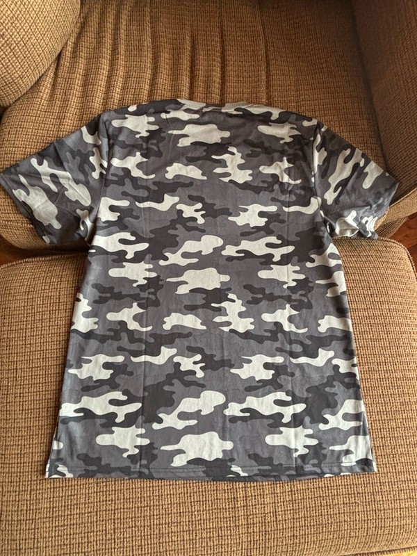 Gymshark Adult Poly Mesh Training S/S Slim T-Shirt Camo Black Gray White - NWOT! gallery