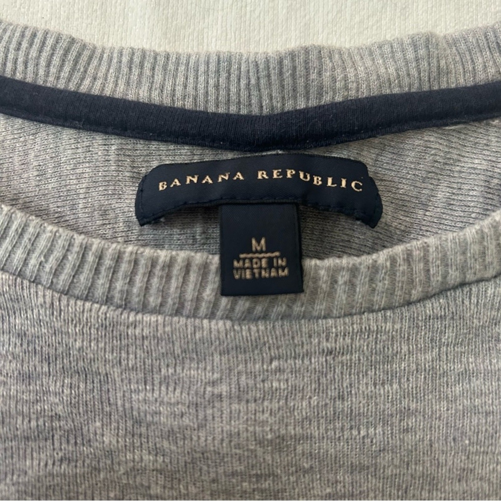 Banana Republic Gray Crewneck 100% Cotton Light Sweater Medium Classic Pullover gallery