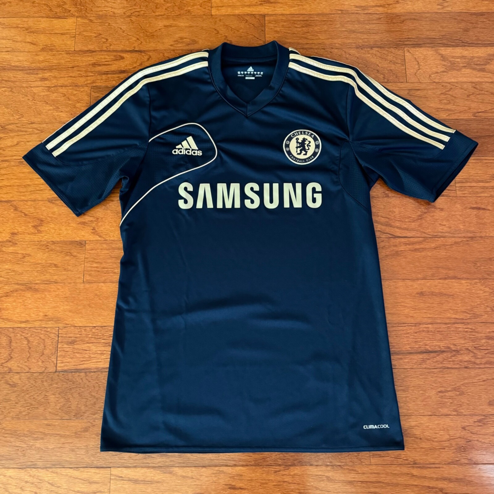 MENS ADIDAS PERFORMANCE CHELSEA TRAINING FOOTBALL SOCCER JERSEY SIZE MEDIUM gallery
