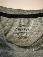 Nike Dri-FIT Running Shirt Men’s Medium Green Heather Short Sleeve Performance T