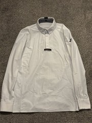 Struck Long Sleeve Men’s Show Shirt Size Medium White