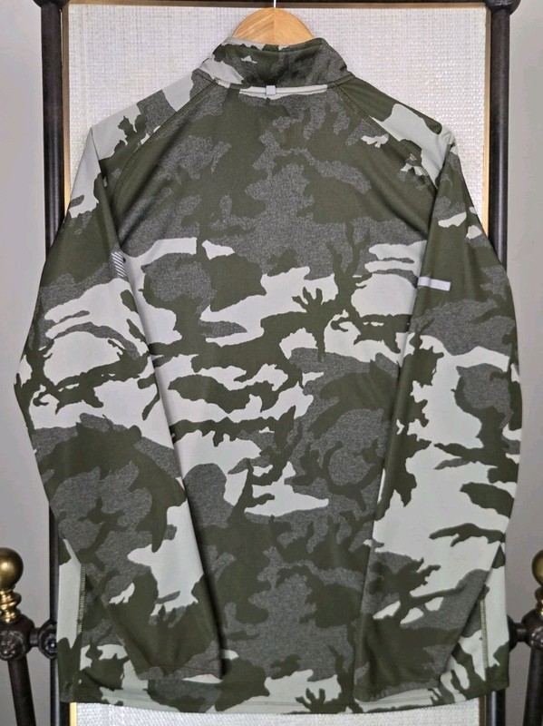 NIKE Mens Size XL Woodland Camouflage Lightweight 1/4 Zip Pullover Reflective gallery