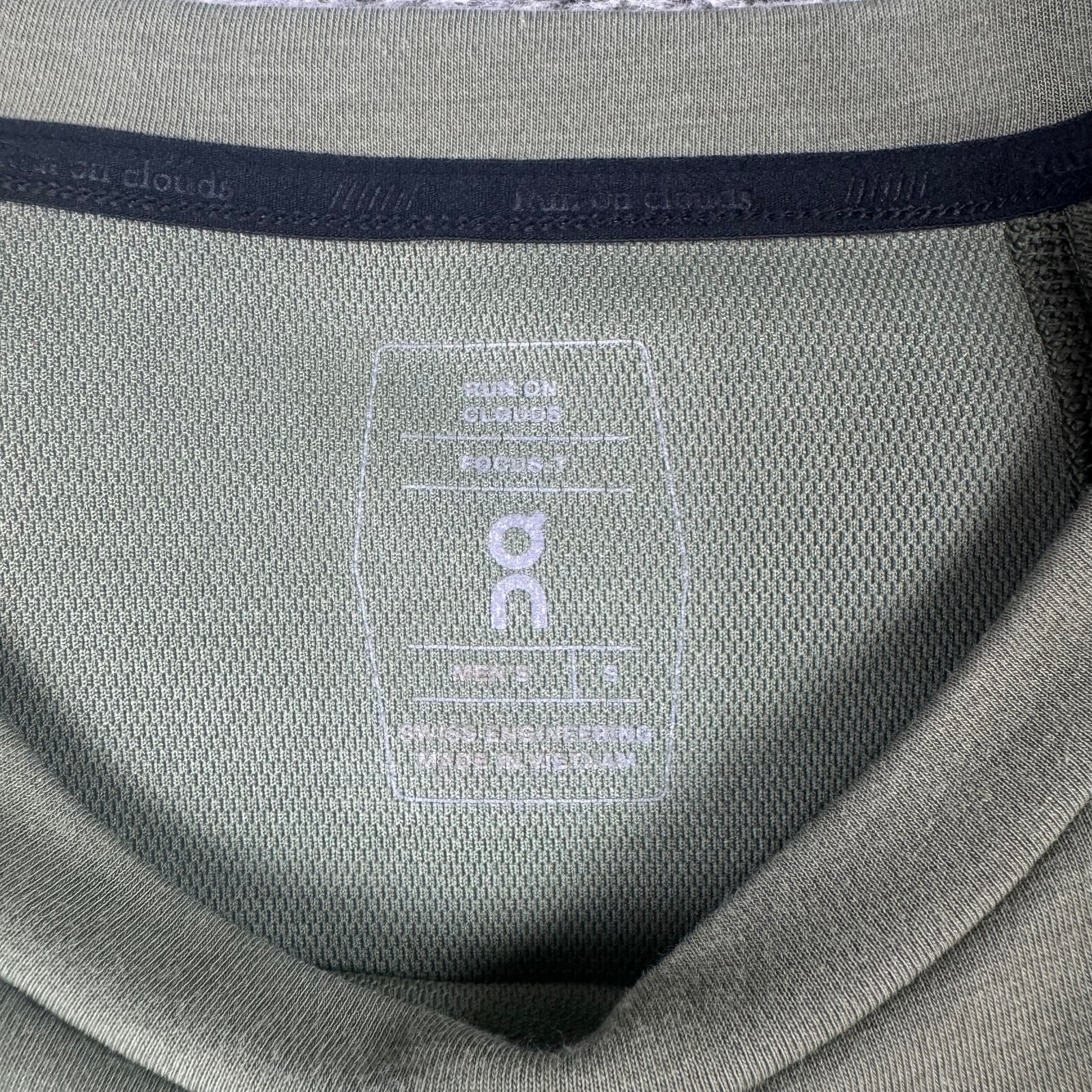 On Cloud Focus Tee Men's Small Green gallery