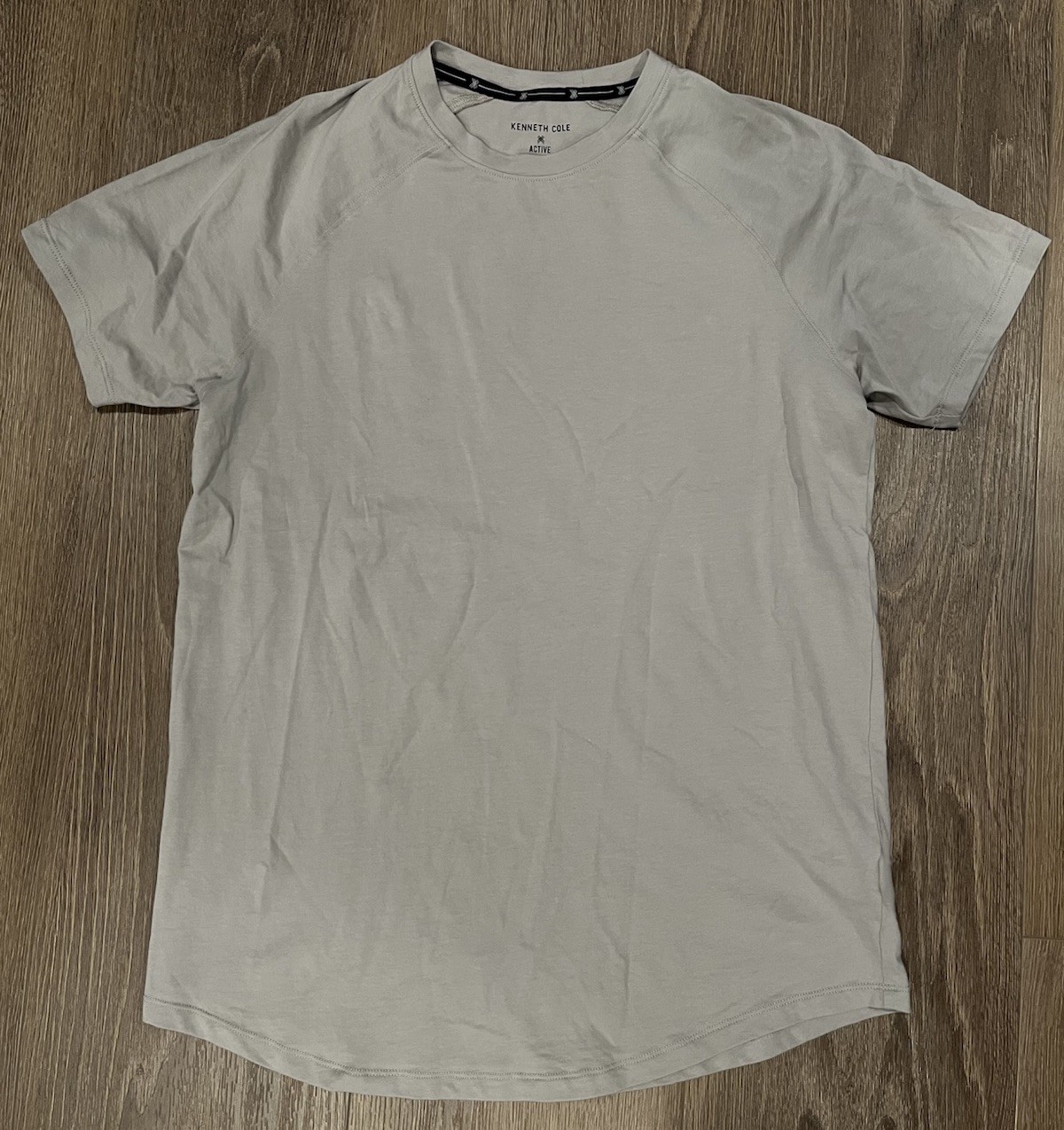 NEW Men’s Kenneth Cole Active Wear T Shirt - Light Grey / Beige Size Small gallery