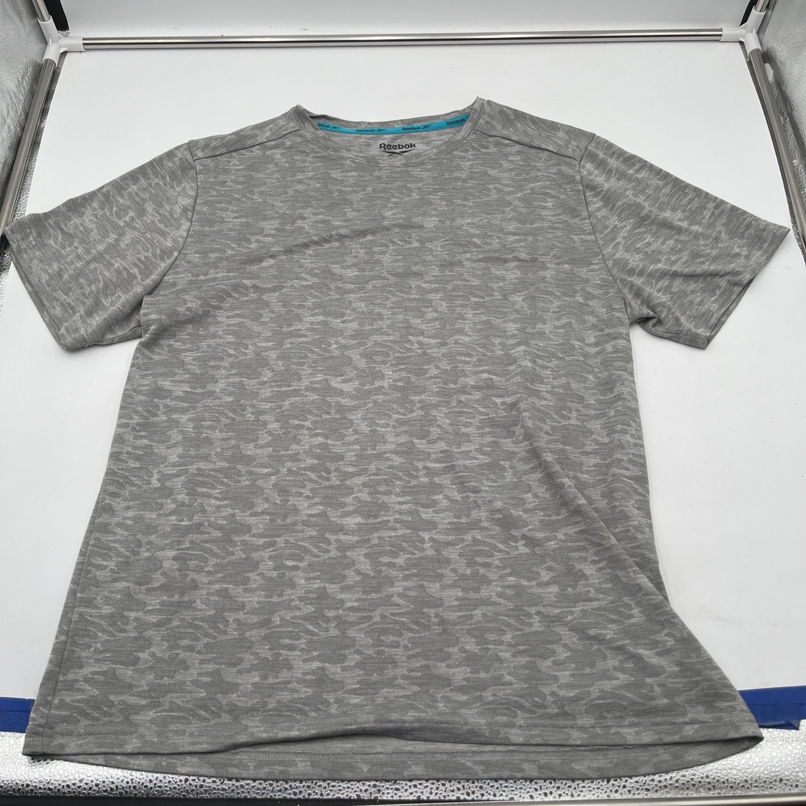 Reebok Athletic T-Shirt Men's Small Gray Griff Activewear Wicking Short Sleeve gallery