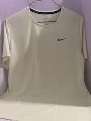 Nike Running T-Shirt Light Yellow Men’s L Short Sleeve Lightweight