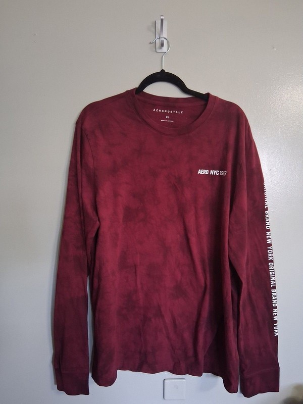 Men's NWT Aero/Graphics Front & Sleeve Size XL Long Sleeve Pull Over Shirt gallery