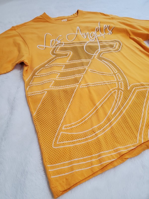 UNK NBA Vintage Los Angeles LA Lakers Yellow X-Large Graphic Tee Shirt XL Cotton gallery