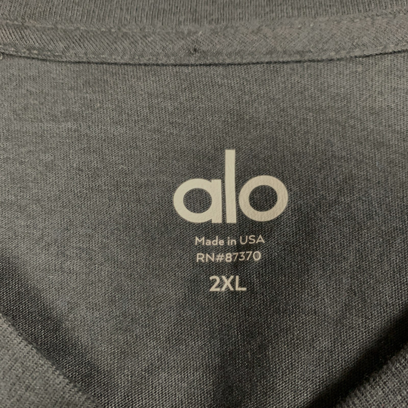 Alo Triumph T-Shirt Men's 2XL XXL Dark Gray Raglan V-Neck Triblend Gym NWT $58 gallery