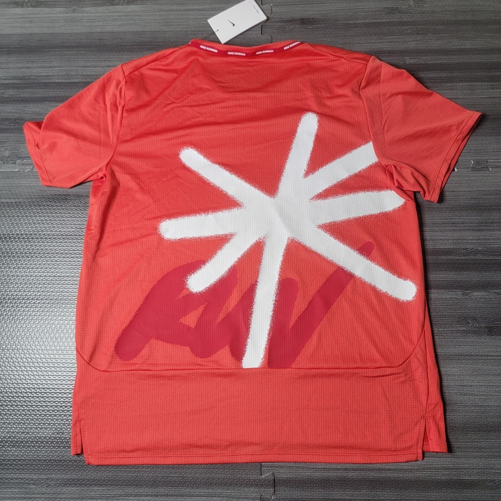 Nike Dri-Fit Breathe Rise 365 Wild Run T-Shirt Orange Mens L DD5355-605 gallery