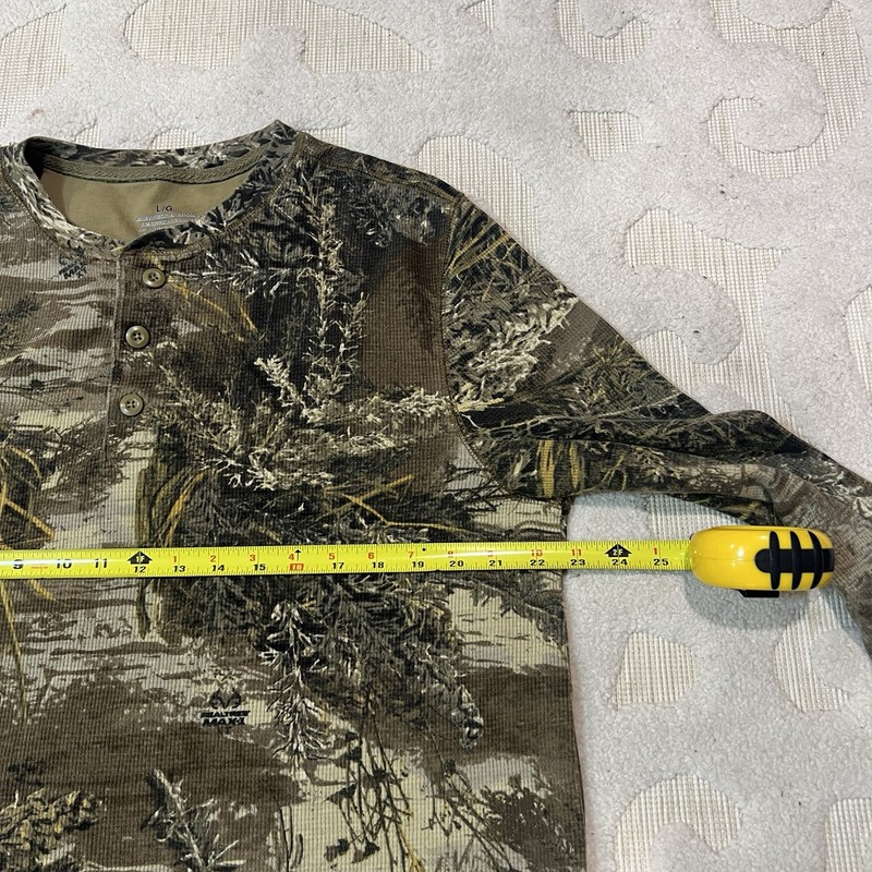 Vintage Realtree Camo Henley Shirt Mens L Green Waffle Thermal Hunting gallery
