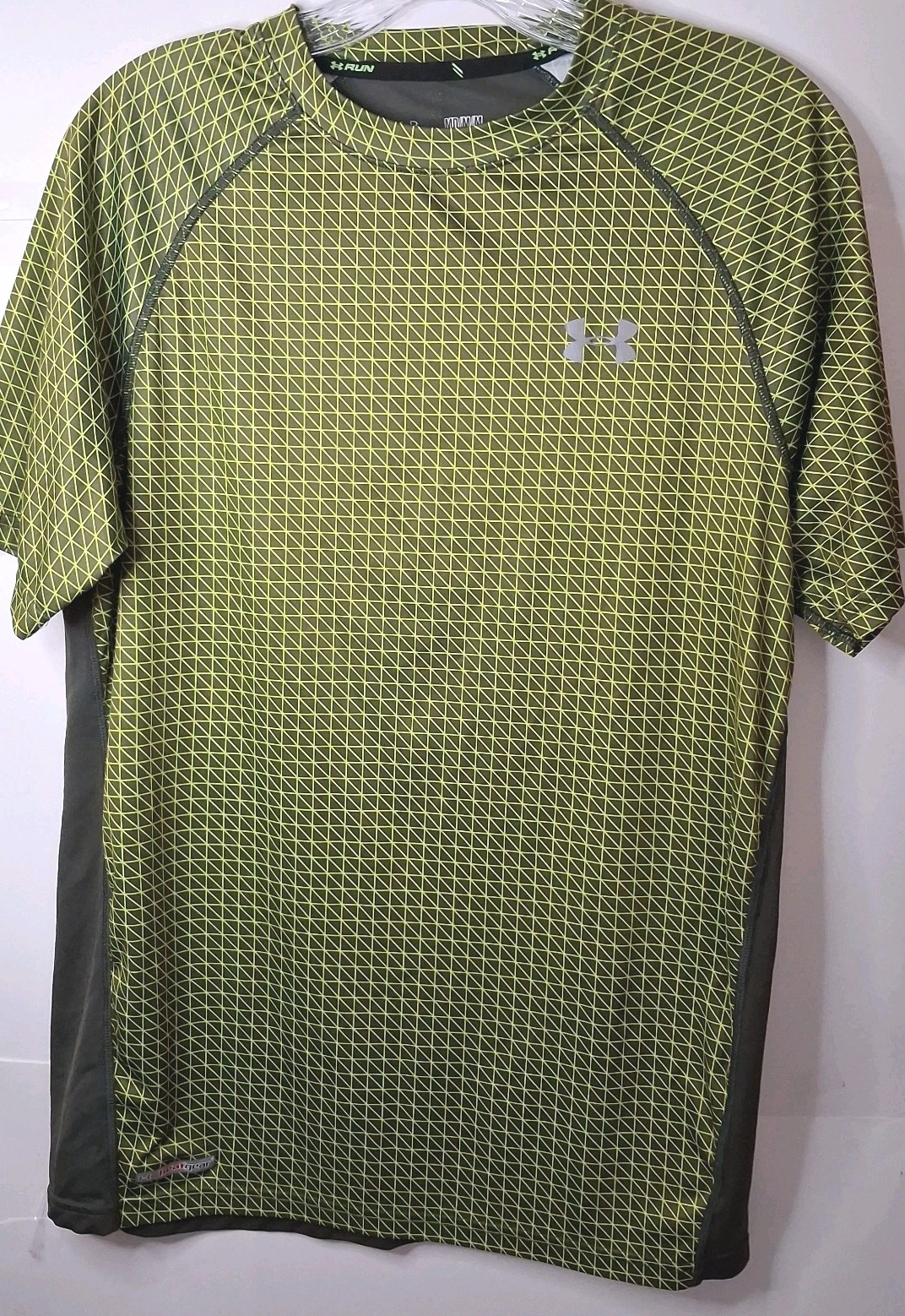 Under Armour Heat Gear Athletic Sports Sht Sleeve T Shirt Green/yellow & Gray M gallery