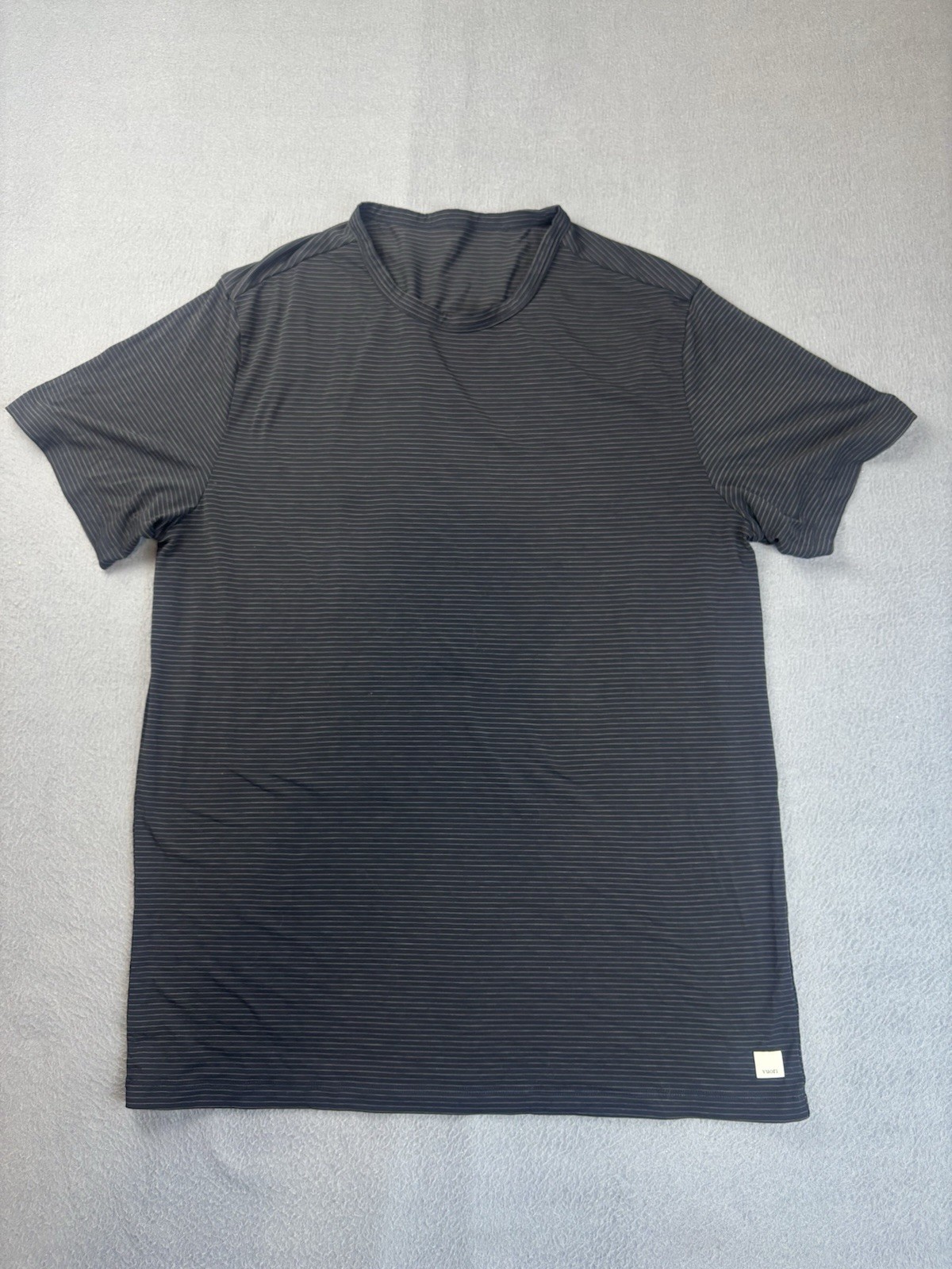 Vuori Mens Current Stripe Tech Tee Short Sleeve Black Large Shirt V1021 Stretch gallery