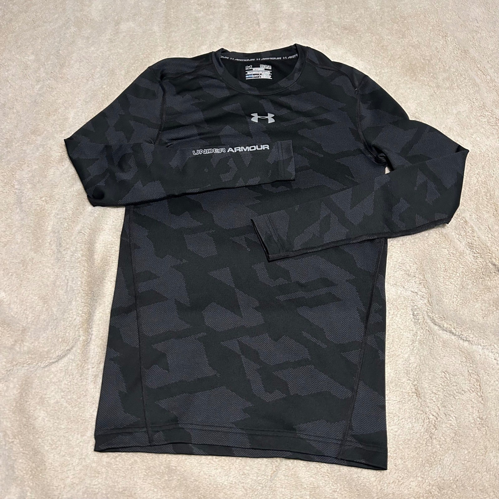 Under Armour ColdGear Compression Shirt Mens Medium Black Camo Long Sleeve Base gallery
