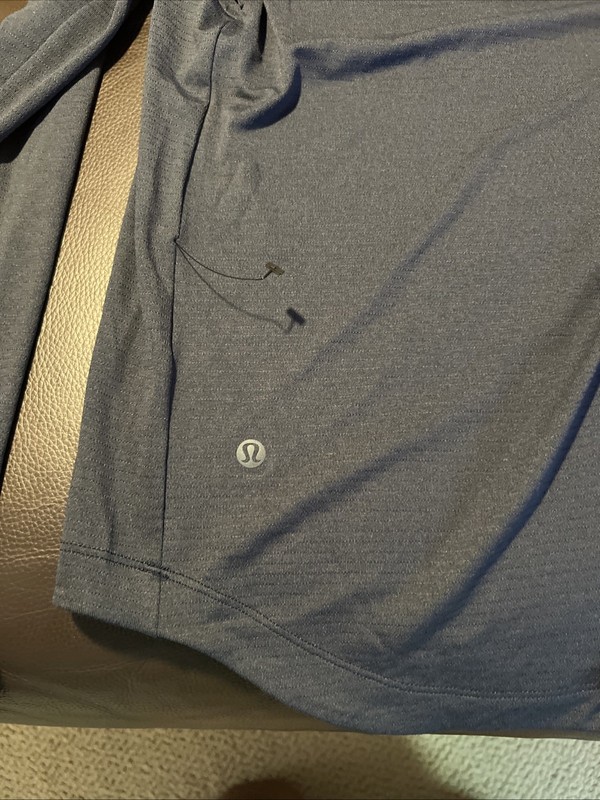 Lululemon Men’s License To Train Half Zip Size Medium True Navy NWT gallery