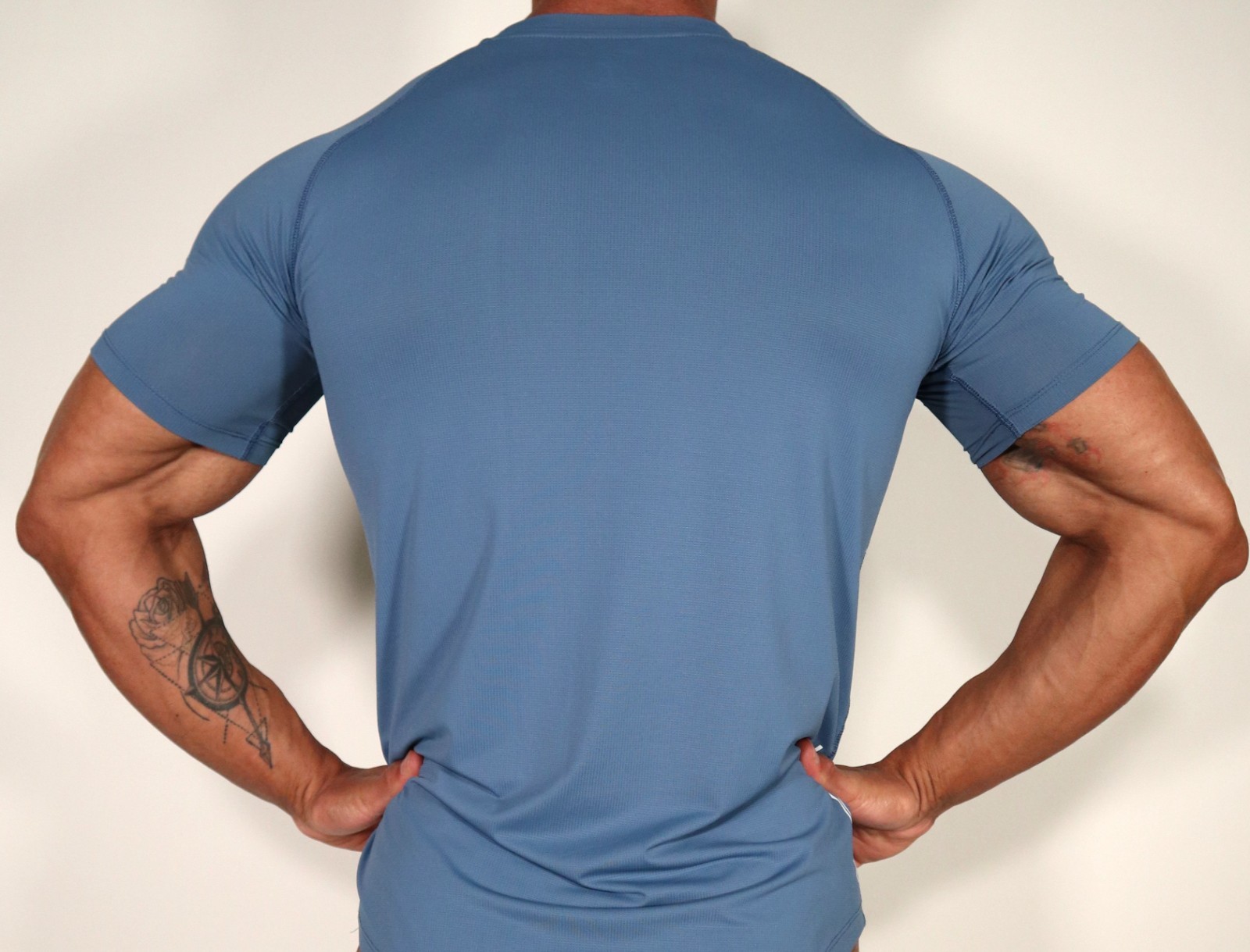 ACTIVE MEN'S BLUE SHIRT SIZE SMALL gallery