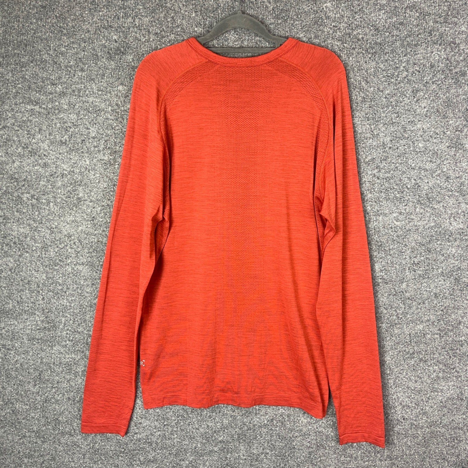 Lululemon Metal Vent Tech Henley Mens L Orange Excellent Long Sleeve Shirt gallery