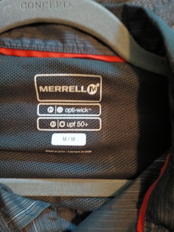 Merrell Opti Wick Gray/Black Short Sleeve Size Medium EUC gallery