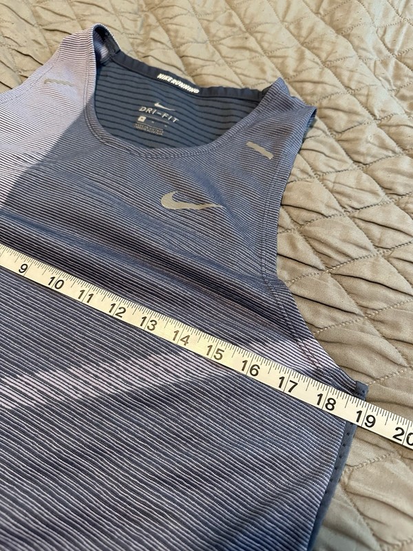 Nike Dri-Fit Lightweight Running Tank Top Men’s M Gray Bluish/Purple CJ5703-491 gallery