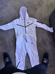 Nike Tech White Mans Size Small