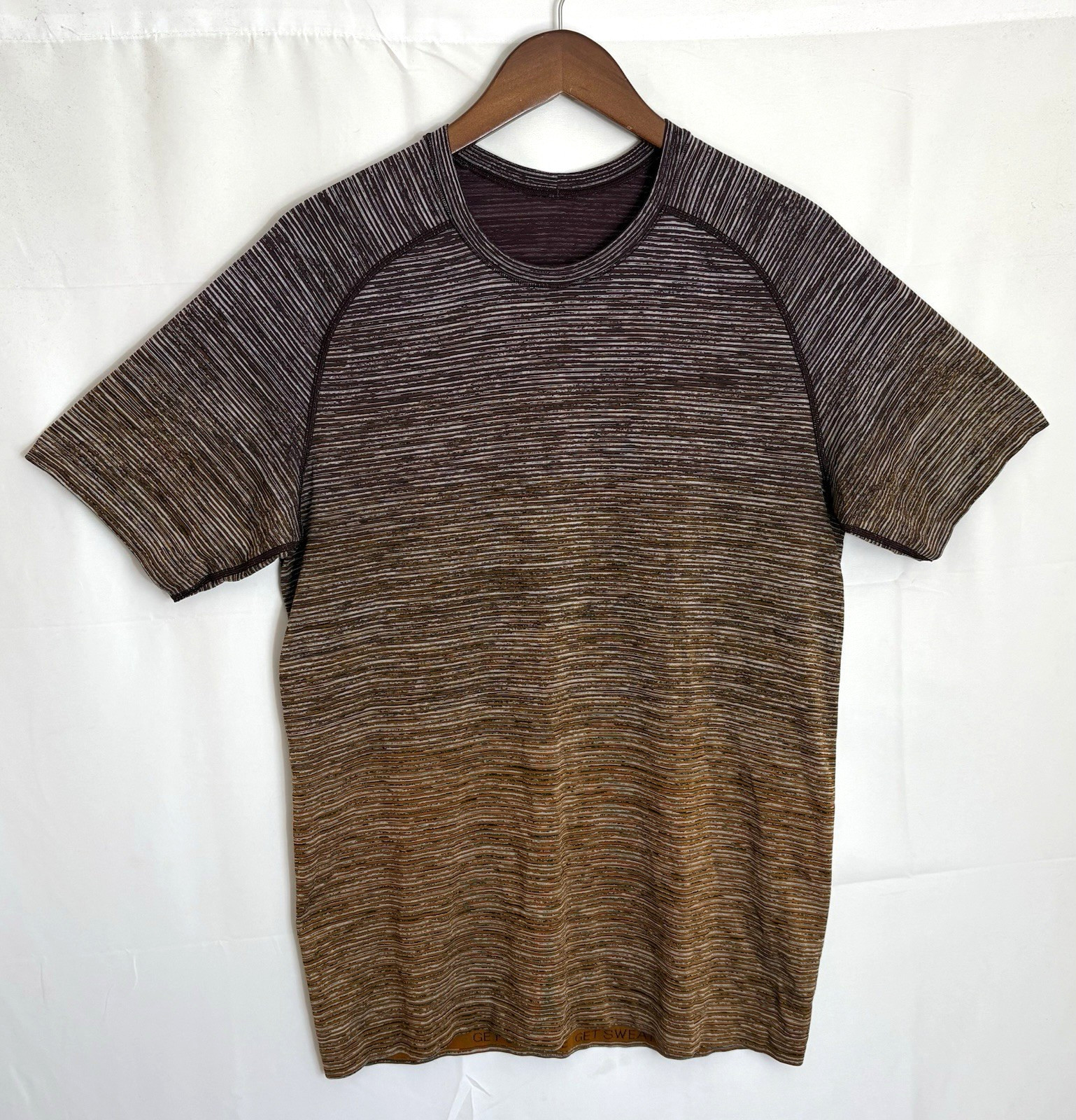 Lululemon Metal Vent Tech Men's Medium Purple & Gold Gradient S/S T-Shirt Tee gallery