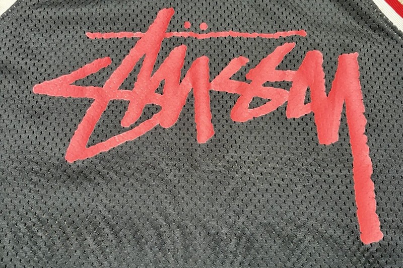 Stussy Red & Black Logo Mesh Basketball Jersey Men's Size Small Excellent Cond gallery