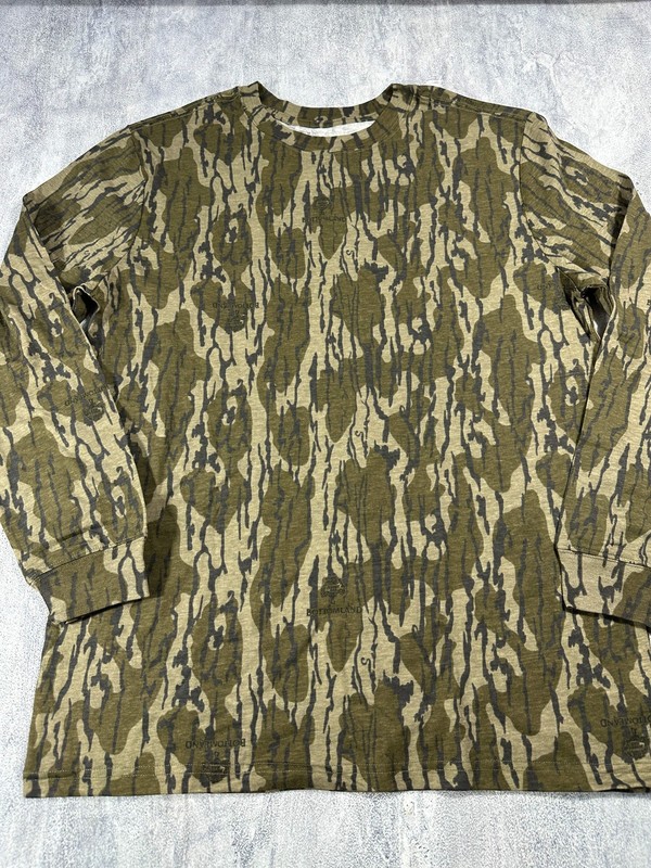 Mossy Oak Bottom Lands Camouflage Long Sleeve Shirt gallery