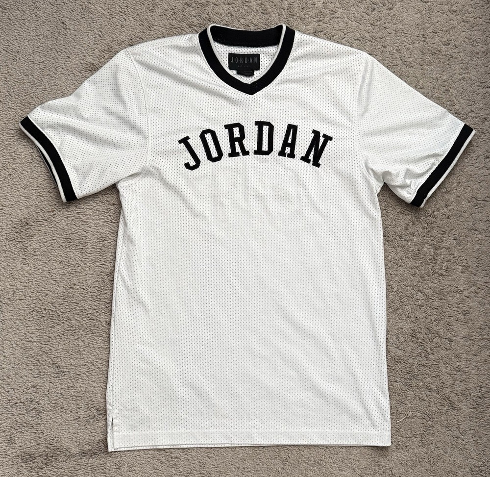 NIKE Jordan Air Mesh Gym White Thick Jersey Mens Size Medium