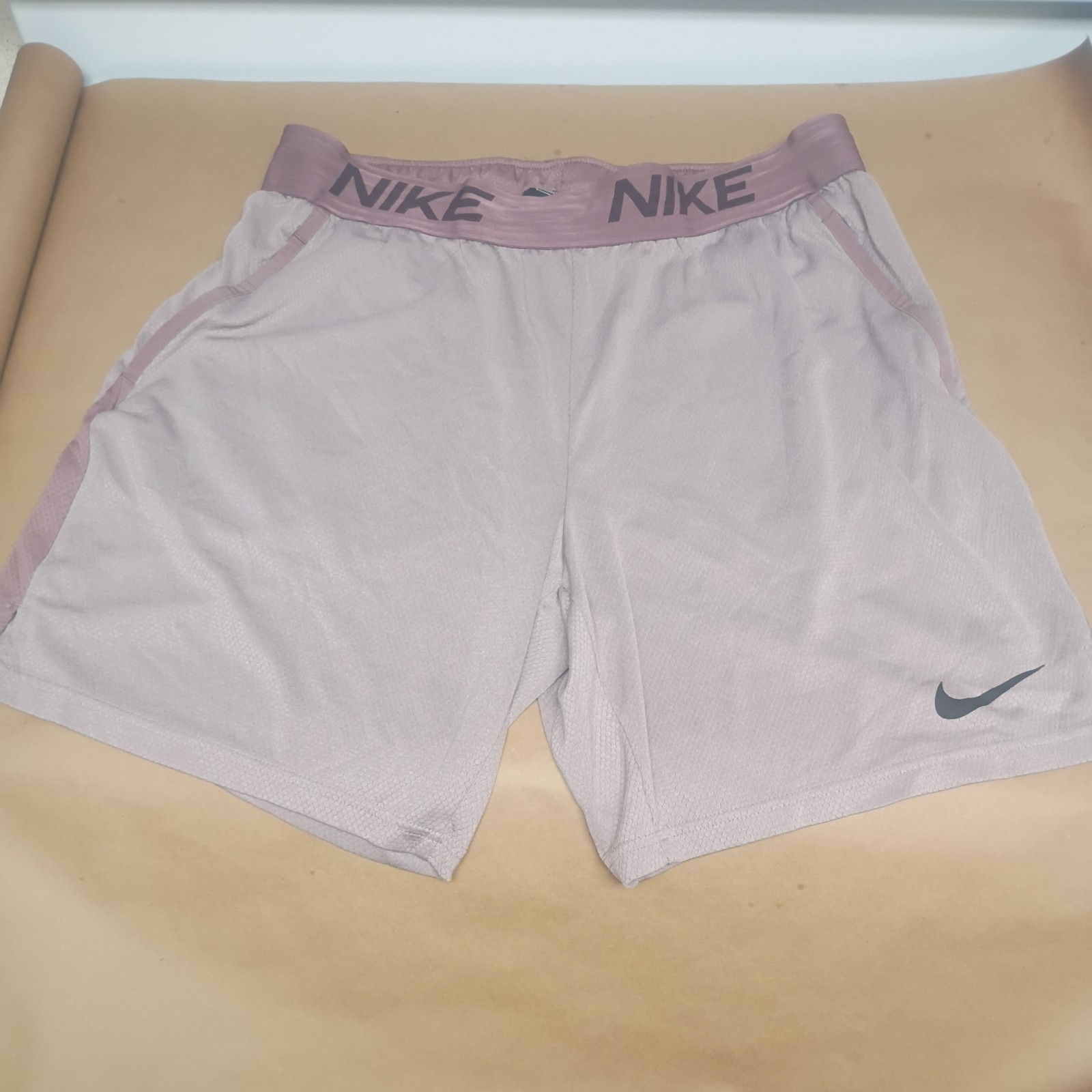 Nike Dri-FIT Taupe Workout Yoga Shorts Men's Size Large Active Wear Pants gallery