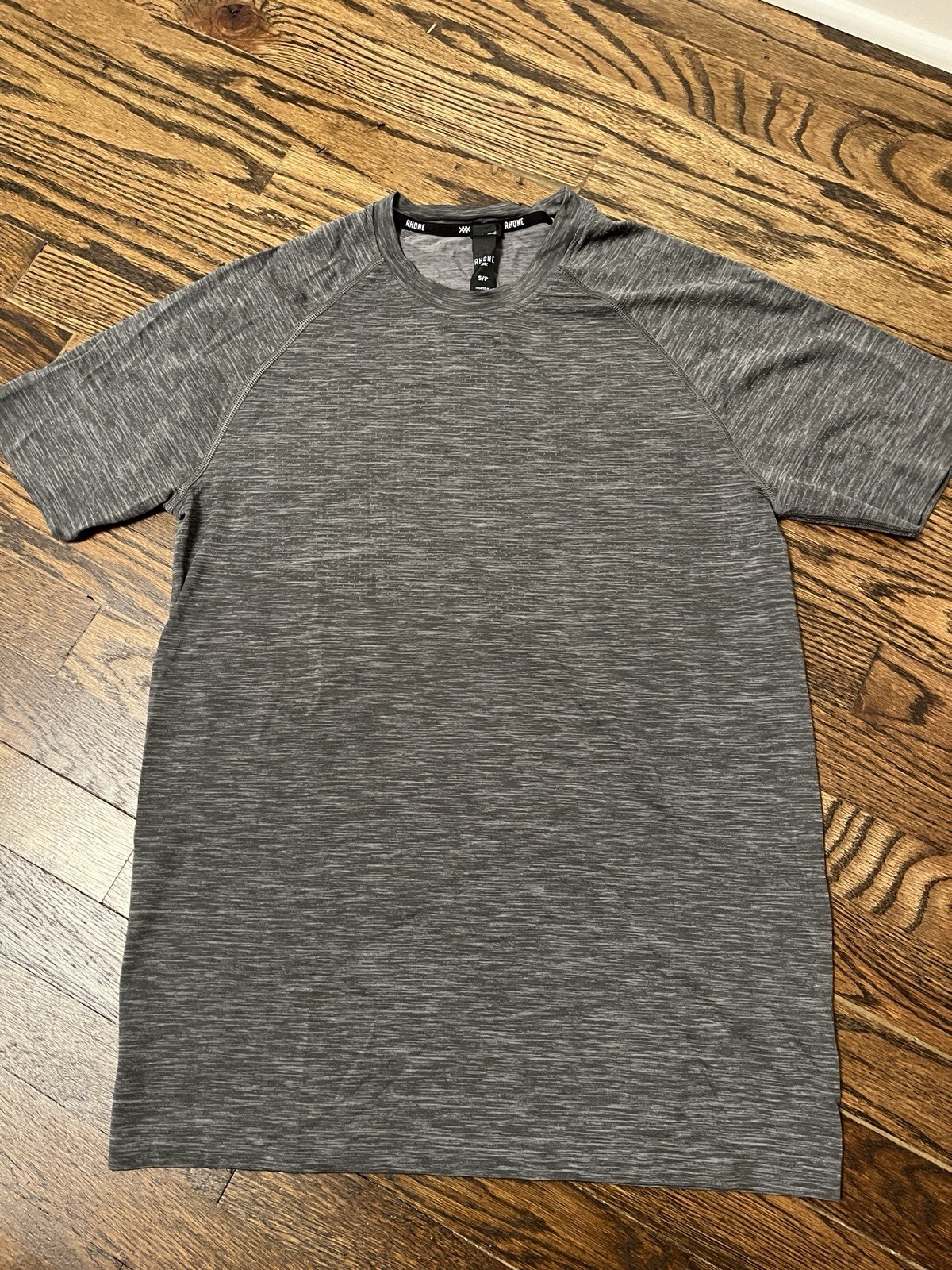 Rhone Shirt Men’s Small Gray Performance Reign Tech Short Sleeve Pullover Gym S gallery
