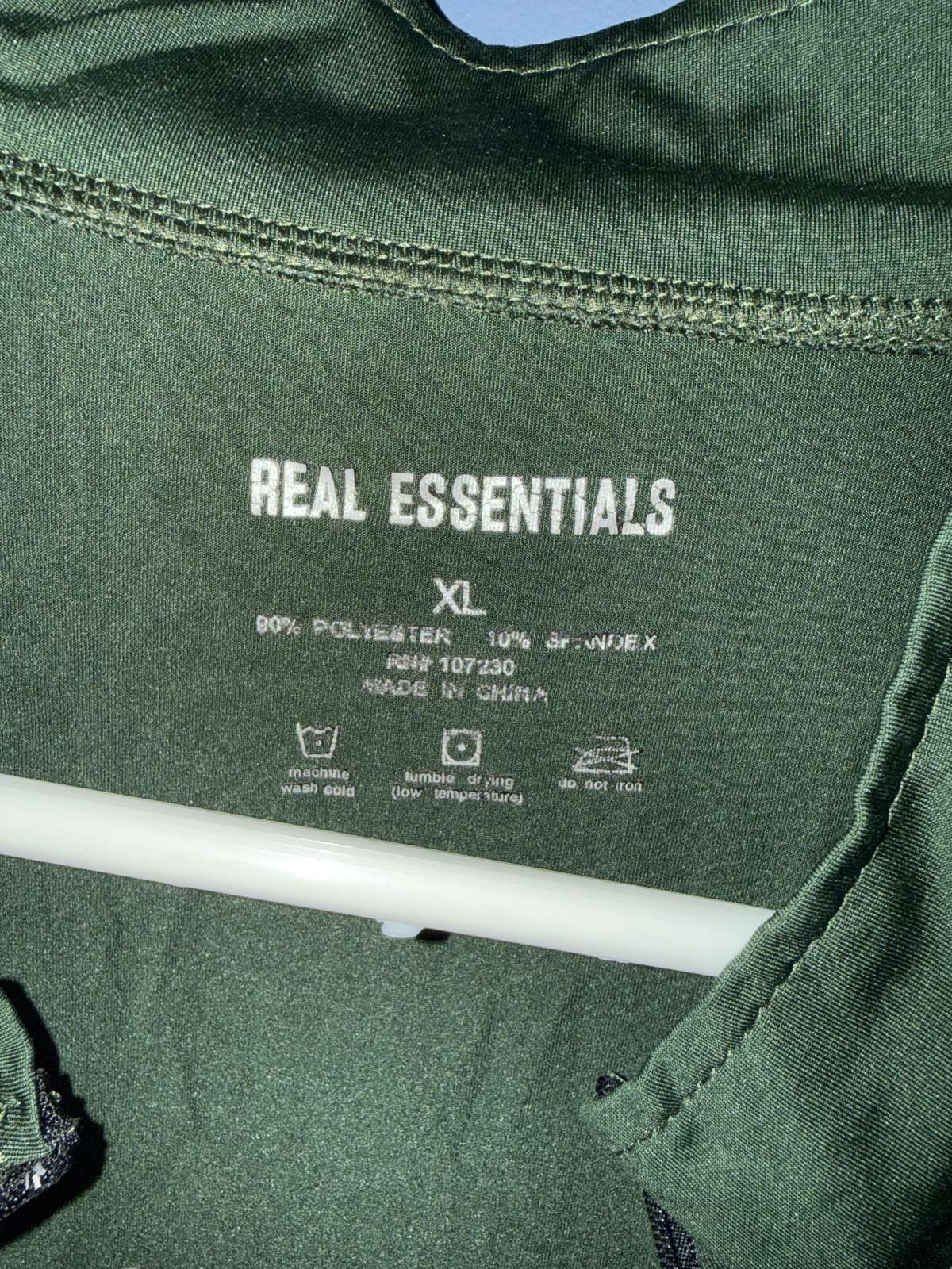 Real Essentials XL Green 1/4 Zip Long Sleeve Performance Shirt gallery