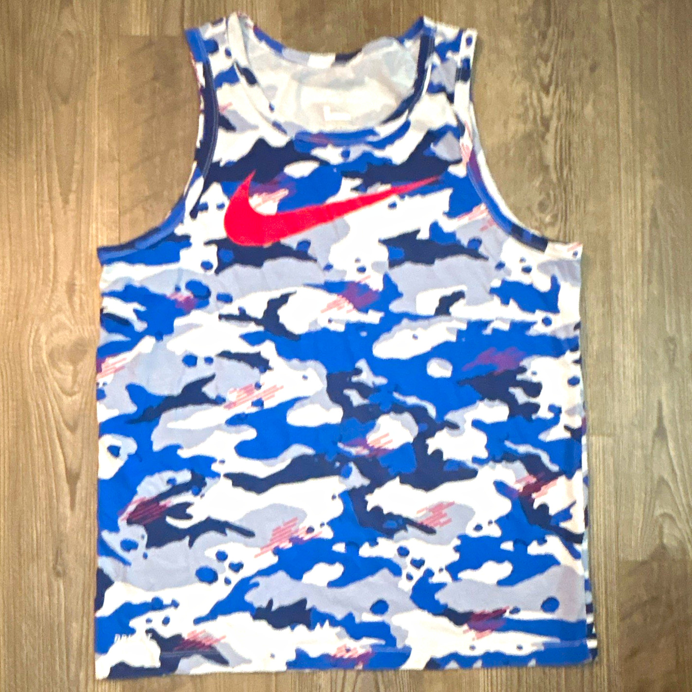 Nike Dri-FIT Men’s Camo Sleeveless Tank Crew Neck Pullover Polyester Size L gallery