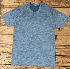 Lululemon Men’s Size S Poseidon/Hydra Blue Metal Vent Tech Surge Short Sleeve