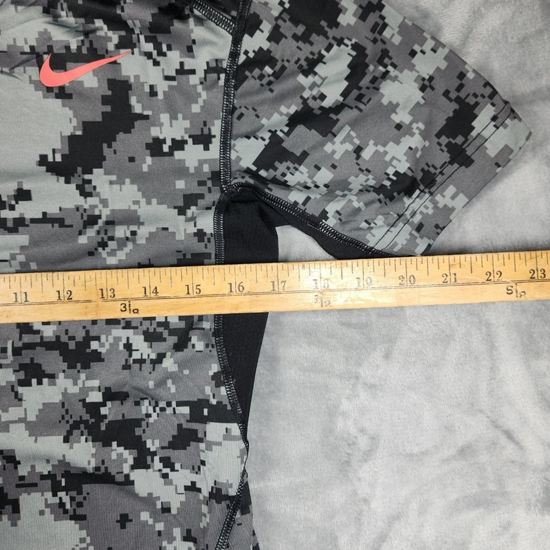 NIKE Pro Combat Shirt Men's Large Gray Black Digital Camo Dri-Fit Compression gallery