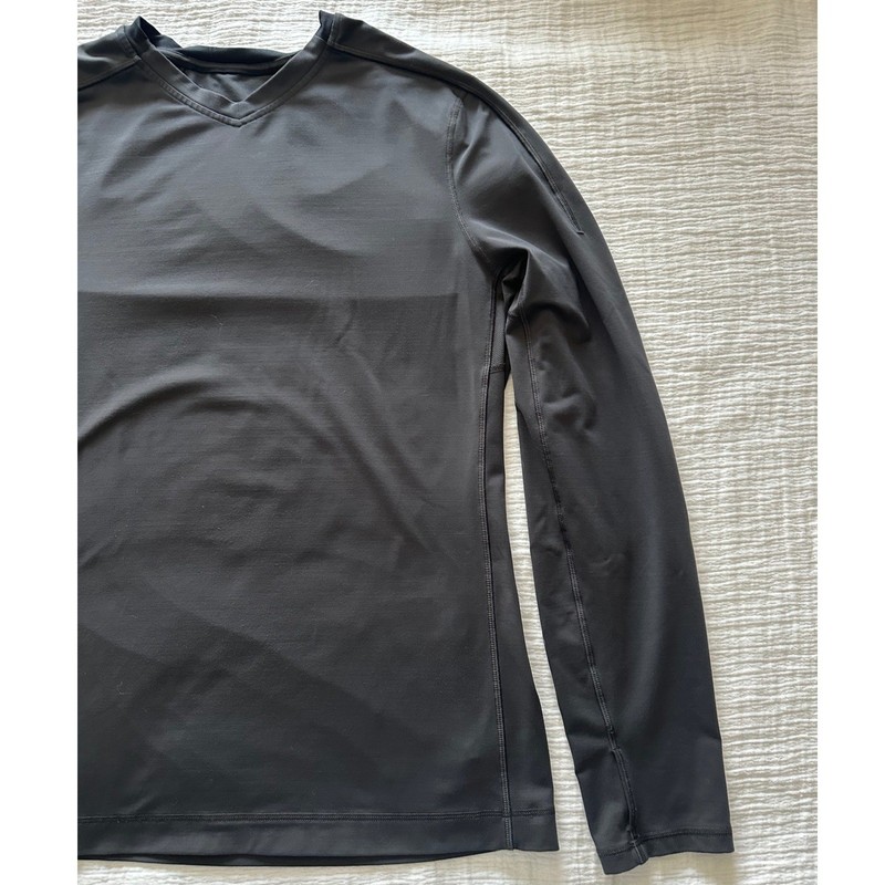 Lululemon Black Long Sleeve Running Training Top Size L Thumbholes Zipper Pocket gallery