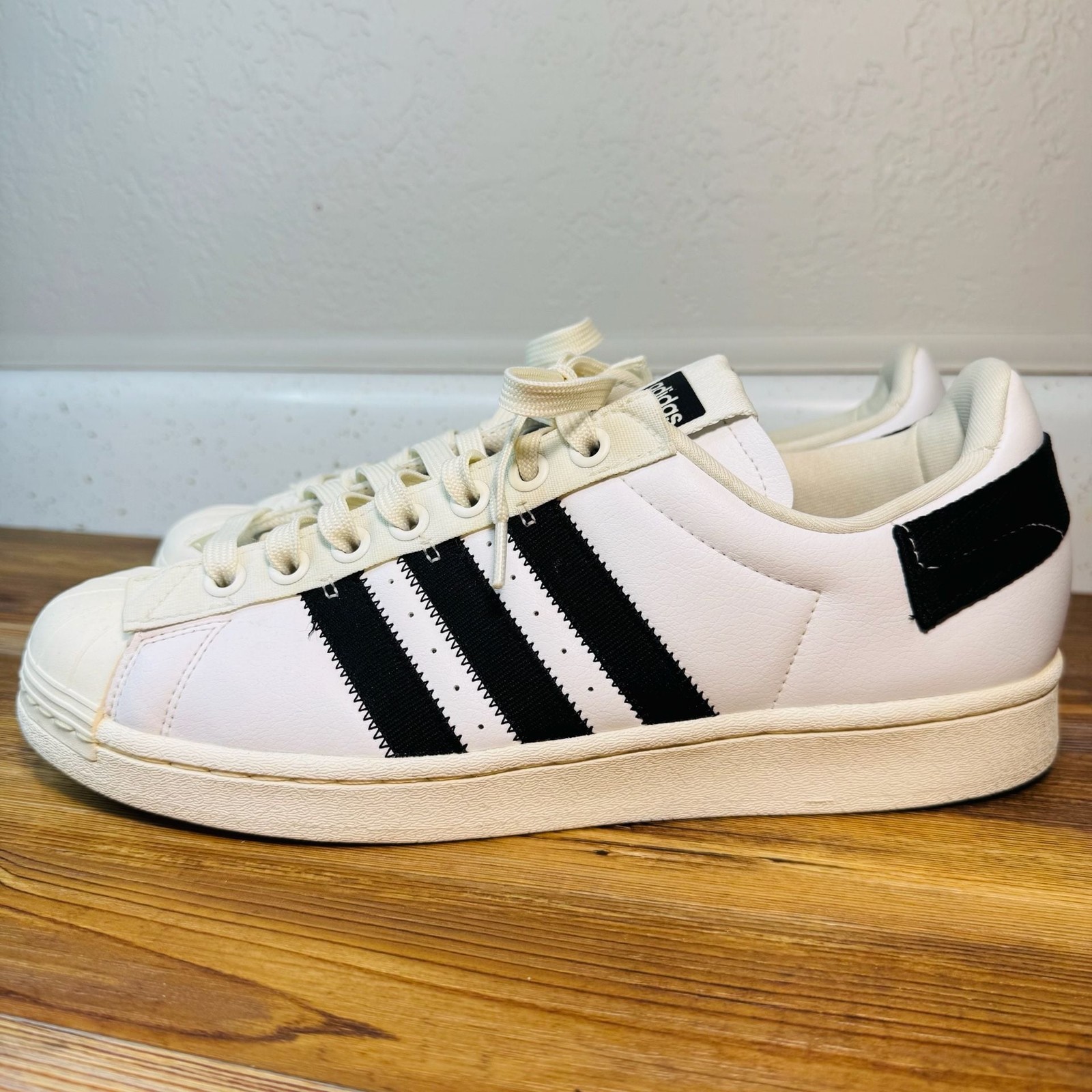 Adidas Originals x Parley Superstar 'Cloud White' Sneaker GV7615 NWOT Size 10.5 gallery